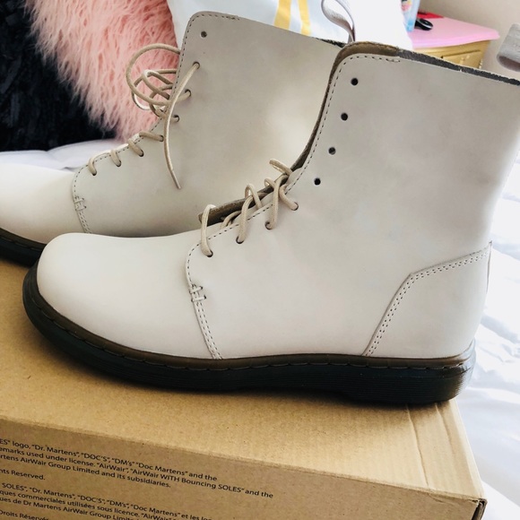 ثونغ المضيق تعذيب شكوى danica dr martens - originalnotequal.com